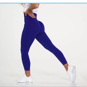 NGVTN Cobalt Solid Seamless Leggings